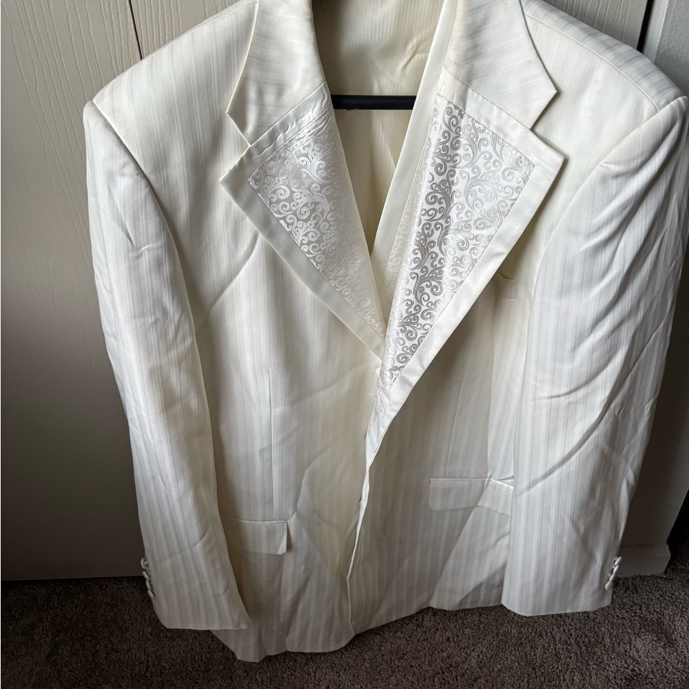 Elegant White Men's Blazer
